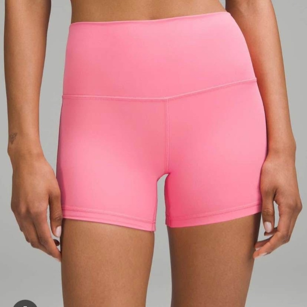 Lululemon align high rise short 4” Sakura pink